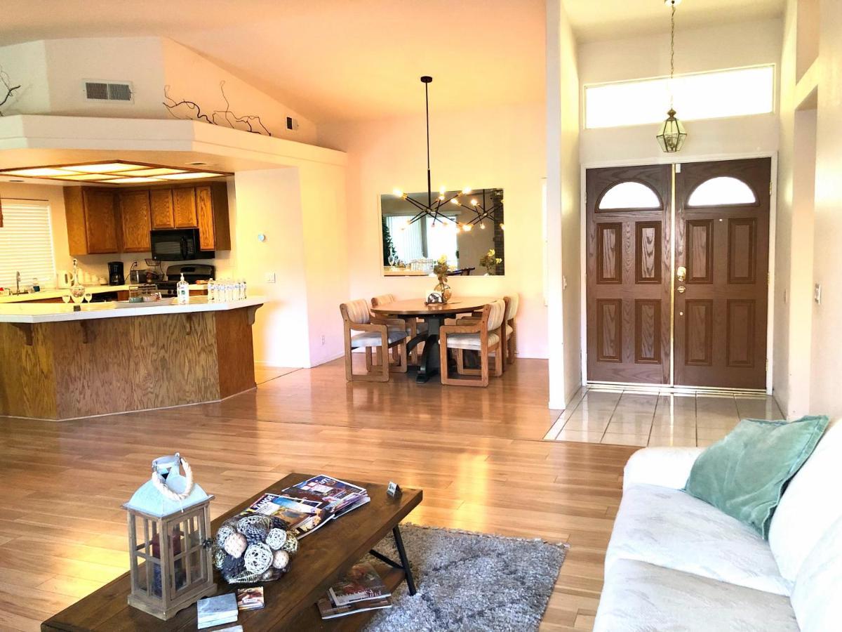 Golden Saddle Suite With Tv And Private Bathroom هيميت المظهر الخارجي الصورة